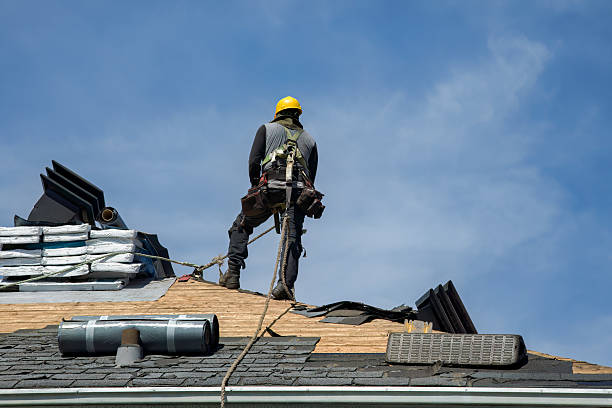 Professional Gutter Installation technician working in Bay City, MI